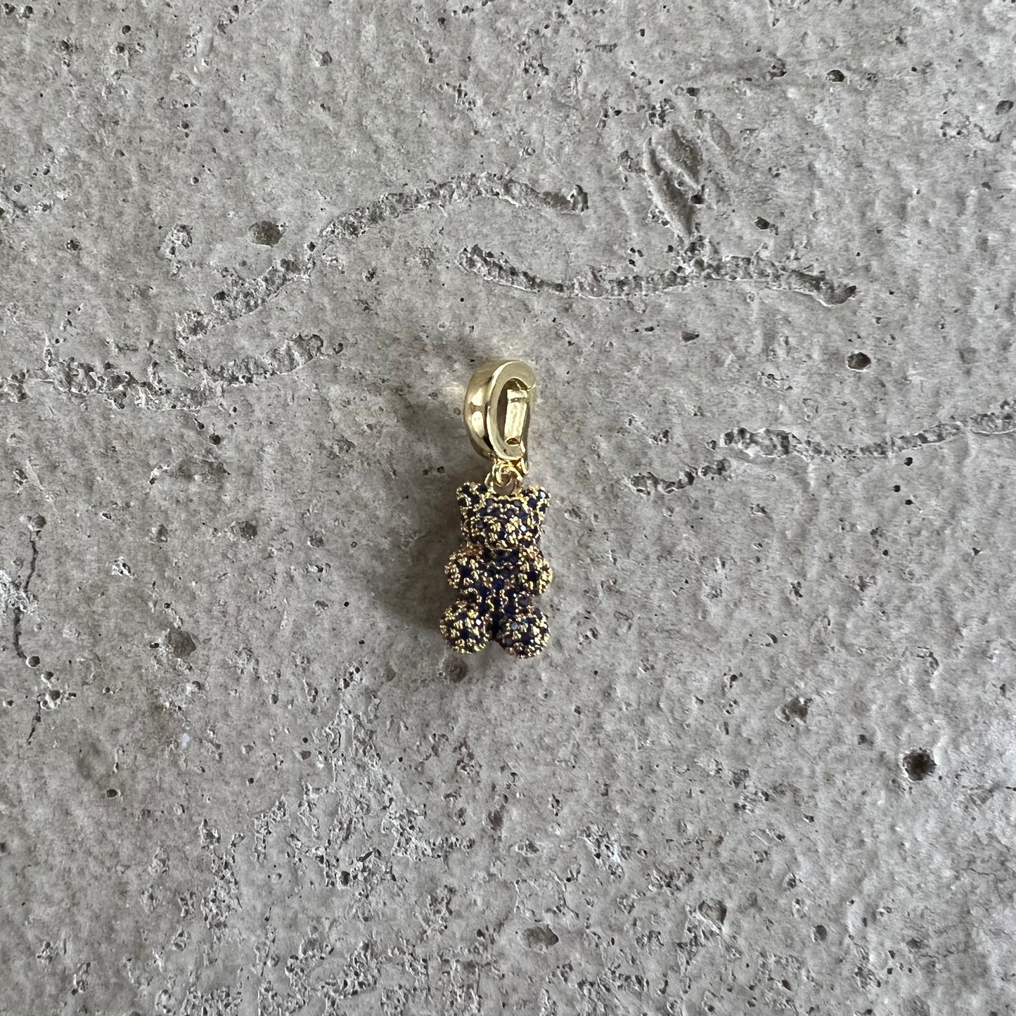 Bärchen 'GOLDIE' in Schwarz