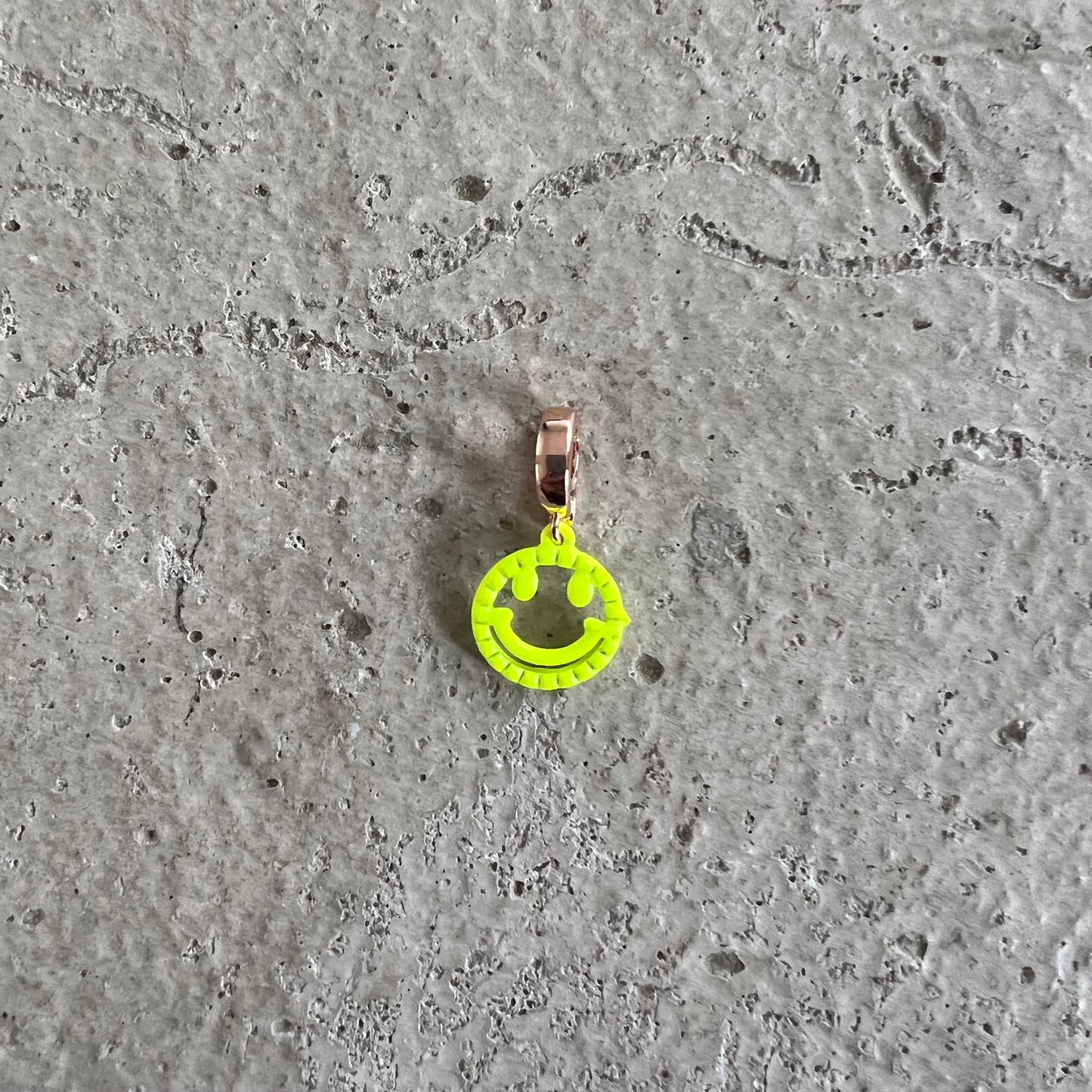 Smiley 'HAPPY' in Gelb