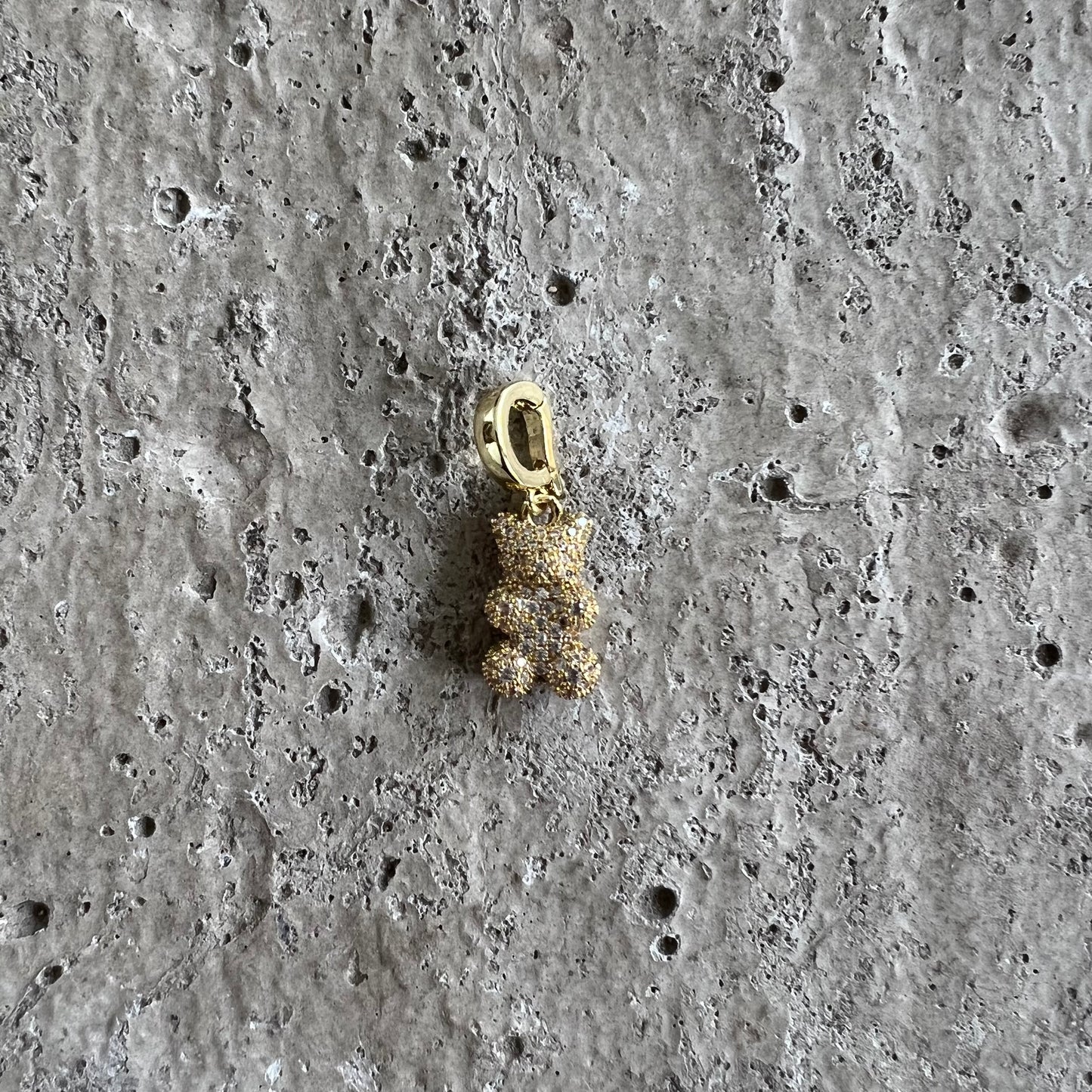 Bärchen 'GOLDIE' in Weiß